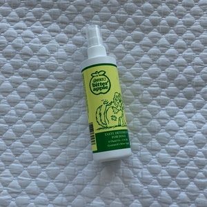 Full bottle of 8oz Bitter Apple for dogs. Never used!